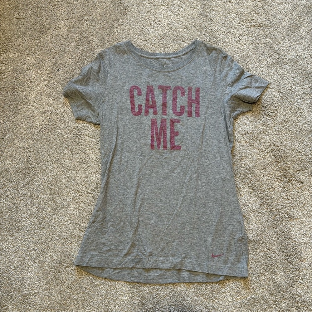 Nike “catch me if you can” tee